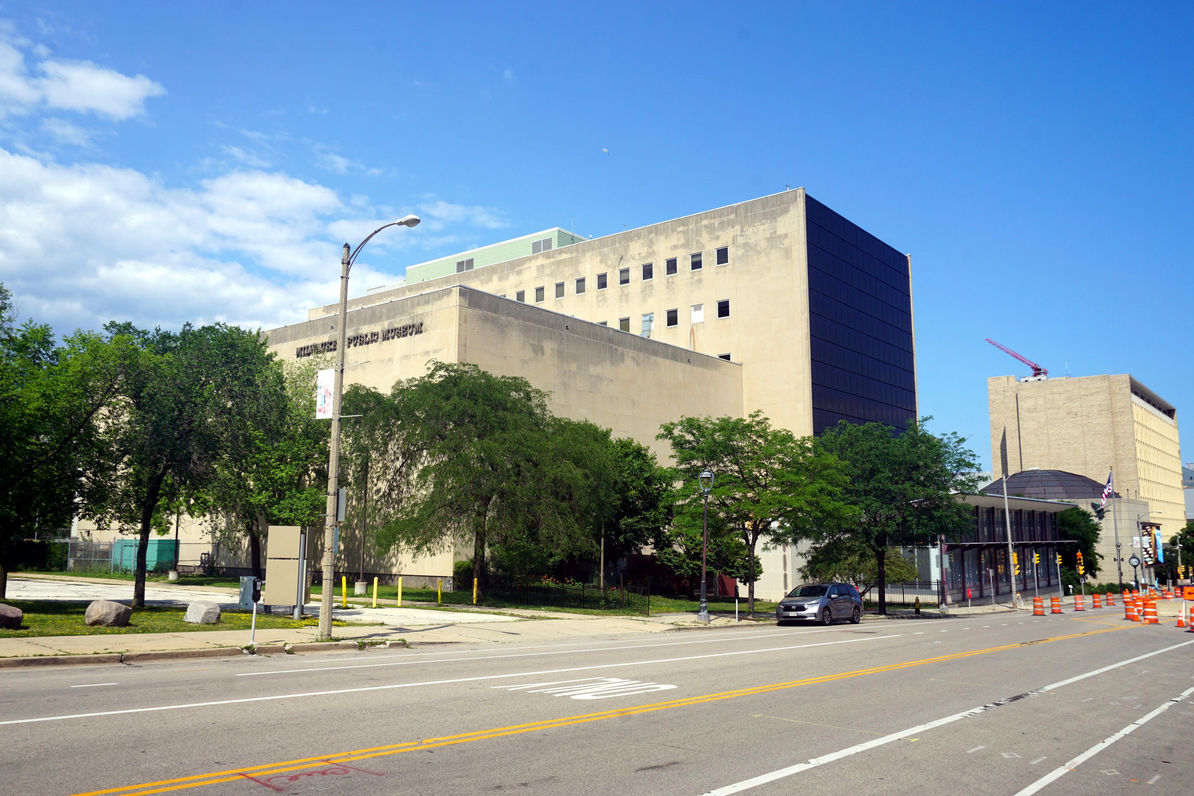 Milwaukee Public Museum
